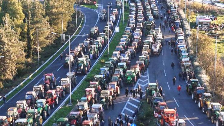 Παρέμβαση εισαγγελέα του Αρείου Πάγου για τα μπλόκα των αγροτών - Το αγροτικό κίνημα δεν ποινοκοποιείται διαμηνύουν οι αγρότες