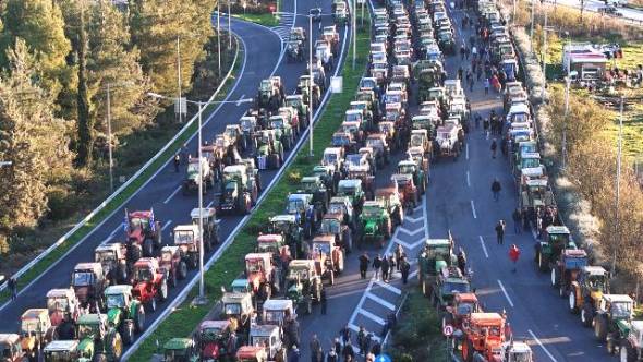 Παρέμβαση εισαγγελέα του Αρείου Πάγου για τα μπλόκα των αγροτών - Το αγροτικό κίνημα δεν ποινοκοποιείται διαμηνύουν οι αγρότες