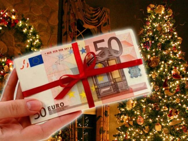 ΓΣΕΕ:Ποιοι εργαζόμενοι και πότε δικαιούνται το δώρο Χριστουγέννων