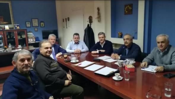 &Alpha;&nu;ά&pi;&tau;&upsilon;&xi;&eta; &kappa;&alpha;&iota; &pi;&epsilon;&rho;&iota;&beta;ά&lambda;&lambda;&omicron;&nu; &sigma;&tau;&eta;&nu; &alpha;&tau;&zeta;έ&nu;&tau;&alpha; &tau;&eta;&sigmaf; &Pi;.&Epsilon;. &Eta;&mu;&alpha;&theta;ί&alpha;&sigmaf; - &Epsilon;&pi;ί&sigma;&kappa;&epsilon;&psi;&eta; &tau;&omicron;&upsilon; &Alpha;&nu;&tau;&iota;&pi;&epsilon;&rho;&iota;&phi;&epsilon;&rho;&epsilon;&iota;ά&rho;&chi;&eta; &Kappa;ώ&sigma;&tau;&alpha; &Gamma;&iota;&omicron;&upsilon;&tau;ί&kappa;&alpha;