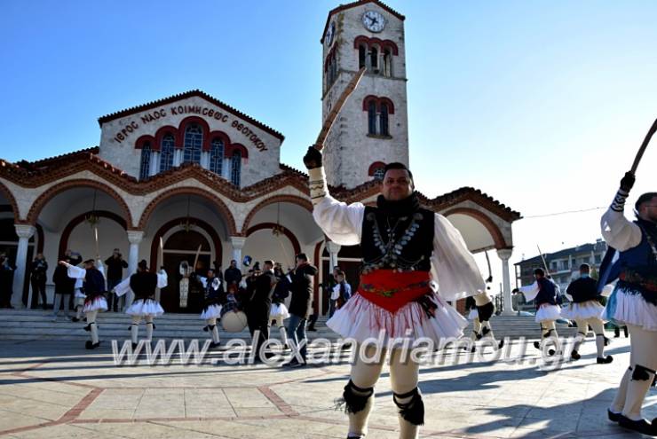 Αλωνίζουν την Αλεξάνδρεια τα Ρουγκάτσια της Εστίας Ρουμλουκιωτών (φωτο-βίντεο)