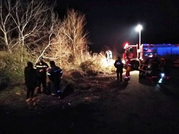 Ανασύρθηκε νεκρός 69χρονος άνδρας από το ΙΧ που έπεσε στο αρδευτικό κανάλι στη Ραψωμανίκη