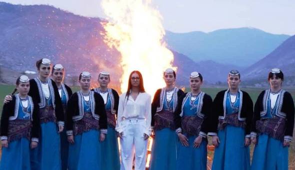 ΑΣΤΕΡΟΜΑΤΑ: Κυκλοφόρησε το βίντεο κλιπ του τραγουδιού που θα εκπροσωπήσει την Ελλάδα στην Eurovision