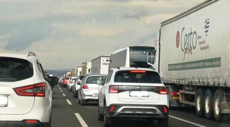 &Omicron;&upsilon;&rho;έ&sigmaf; &chi;&iota;&lambda;&iota;&omicron;&mu;έ&tau;&rho;&omega;&nu; &sigma;&tau;&alpha; &delta;&iota;ό&delta;&iota;&alpha; &Mu;&alpha;&lambda;&gamma;ά&rho;&omega;&nu; - Ώ&rho;&epsilon;&sigmaf; &alpha;&nu;&alpha;&mu;&omicron;&nu;ή, &sigma;&epsilon; &epsilon;&xi;έ&lambda;&iota;&xi;&eta; &omicron;&iota; &epsilon;&rho;&gamma;&alpha;&sigma;ί&epsilon;&sigmaf; &alpha;&sigma;&phi;&alpha;&lambda;&tau;ό&sigma;&tau;&rho;&omega;&sigma;&eta;&sigmaf;