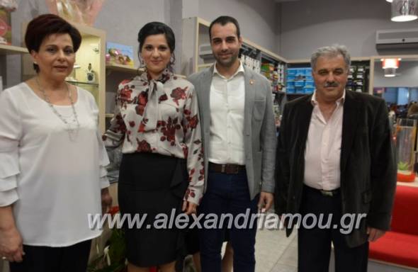 Τα Εγκαίνια στο κατάστημα &quot;Εύη Shoes&quot; της Εύης Ζαρκάδα!!!-Το παπούτσι πλέον έχει όνομα! (φώτο-βίντεο)