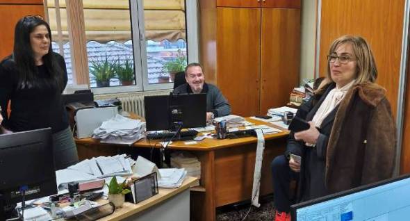 &Eta; &beta;&omicron;&upsilon;&lambda;&epsilon;&upsilon;&tau;ή&sigmaf; &Eta;&mu;&alpha;&theta;ί&alpha;&sigmaf; &tau;&eta;&sigmaf; &Nu;&Delta; &kappa;. &Sigma;&tau;έ&lambda;&lambda;&alpha; &Alpha;&rho;&alpha;&mu;&pi;&alpha;&tau;&zeta;ή &epsilon;&pi;&iota;&sigma;&kappa;έ&phi;&theta;&eta;&kappa;&epsilon; &Upsilon;&pi;&eta;&rho;&epsilon;&sigma;ί&epsilon;&sigmaf; &tau;&omicron;&upsilon; &Delta;ή&mu;&omicron;&upsilon; &Alpha;&lambda;&epsilon;&xi;ά&nu;&delta;&rho;&epsilon;&iota;&alpha;&sigmaf;