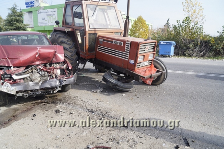 Τροχαίο ατύχημα με τραυματία στην Αλεξάνδρεια