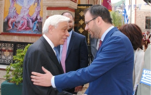 Ο Θανάσης Θεοχαρόπουλος στις εκδηλώσεις για το Ολοκαύτωμα της Νάουσας