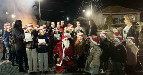 &Epsilon;&upsilon;&chi;&alpha;&rho;&iota;&sigma;&tau;ή&rho;&iota;&omicron; &tau;&omicron;&upsilon; &Sigma;&upsilon;&lambda;&lambda;ό&gamma;&omicron;&upsilon; &gamma;&omicron;&nu;έ&omega;&nu; &Delta;.&Sigma;. &Nu;&epsilon;&omicron;&chi;&omega;&rho;ί&omicron;&upsilon;-&Sigma;&chi;&omicron;&iota;&nu;ά &gamma;&iota;&alpha; &tau;&omicron; ά&nu;&alpha;&mu;&mu;&alpha; &tau;&omicron;&upsilon; &chi;&rho;&iota;&sigma;&tau;&omicron;&upsilon;&gamma;&epsilon;&nu;&nu;&iota;ά&tau;&iota;&kappa;&omicron;&upsilon; &Delta;έ&nu;&tau;&rho;&omicron;&upsilon;