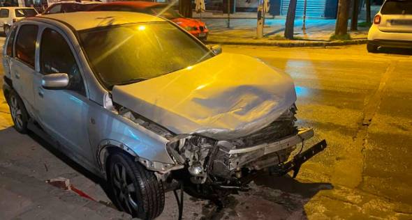 &Mu;&epsilon;&theta;&upsilon;&sigma;&mu;έ&nu;&eta; &omicron;&delta;&eta;&gamma;ό&sigmaf; έ&pi;&epsilon;&sigma;&epsilon; &pi;ά&nu;&omega; &sigma;&epsilon; 15 &alpha;&upsilon;&tau;&omicron;&kappa;ί&nu;&eta;&tau;&alpha;, &pi;&epsilon;&rho;ί&pi;&tau;&epsilon;&rho;&omicron; &kappa;&alpha;&iota; &kappa;&alpha;&tau;έ&lambda;&eta;&xi;&epsilon; &sigma;&epsilon; &kappa;&alpha;&tau;ά&sigma;&tau;&eta;&mu;&alpha;