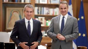 Στη Νέα Δημοκρατία προσχώρησε ο Ανδρέας Λοβέρδος