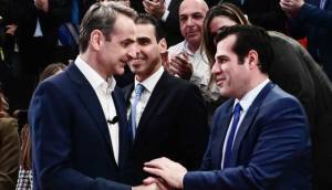 Ο μίνι ανασχηματισμός Μητσοτάκη μετά τις παραιτήσεις για το σκάνδαλο ΟΠΕΚΕΠΕ - Ο Θάνος Πλεύρης, νέος υπουργός Μετανάστευσης