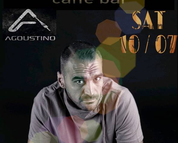 Συνέχεια της ¨Παρέλασης¨ Djs στο Momenti caffè bar...Σήμερα Σάββατο 10 Ιουλίου ο DJ AGOUSTINO