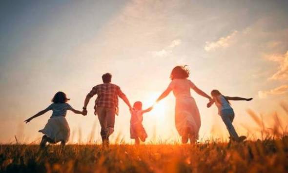 &Sigma;ύ&lambda;&lambda;&omicron;&gamma;&omicron;&sigmaf; &Tau;&rho;&iota;&tau;έ&kappa;&nu;&omega;&nu; &Nu;. &Eta;&mu;&alpha;&theta;ί&alpha;&sigmaf;: &Omicron;&iota; &epsilon;&gamma;&gamma;&rho;&alpha;&phi;έ&sigmaf; &sigma;&upsilon;&nu;&epsilon;&chi;ί&zeta;&omicron;&nu;&tau;&alpha;&iota;