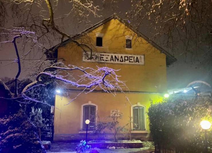 &Kappa;&alpha;&iota;&rho;ό&sigmaf;: &Tau;&omicron; &laquo;&pi;&omicron;&lambda;&iota;&kappa;ό express&raquo; έ&phi;&tau;&alpha;&sigma;&epsilon; - &Kappa;&alpha;&tau;&alpha;&kappa;ό&rho;&upsilon;&phi;&eta; &pi;&tau;ώ&sigma;&eta; &tau;&eta;&sigmaf; &theta;&epsilon;&rho;&mu;&omicron;&kappa;&rho;&alpha;&sigma;ί&alpha;&sigmaf;