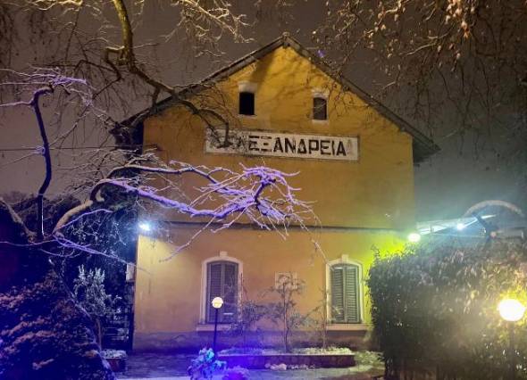 &Kappa;&alpha;&iota;&rho;ό&sigmaf;: &Tau;&omicron; &laquo;&pi;&omicron;&lambda;&iota;&kappa;ό express&raquo; έ&phi;&tau;&alpha;&sigma;&epsilon; - &Kappa;&alpha;&tau;&alpha;&kappa;ό&rho;&upsilon;&phi;&eta; &pi;&tau;ώ&sigma;&eta; &tau;&eta;&sigmaf; &theta;&epsilon;&rho;&mu;&omicron;&kappa;&rho;&alpha;&sigma;ί&alpha;&sigmaf;