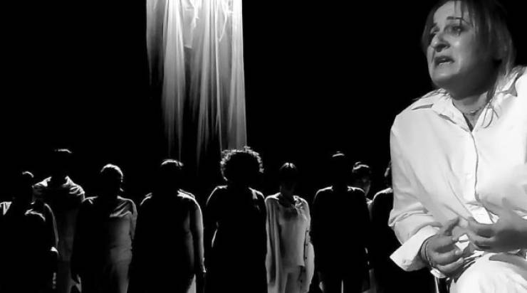 «Φωνές Γυναικών» με αληθινές μαρτυρίες και ιστορίες, από την Θεατρική Ομάδα «Θέρως», στη Βέροια