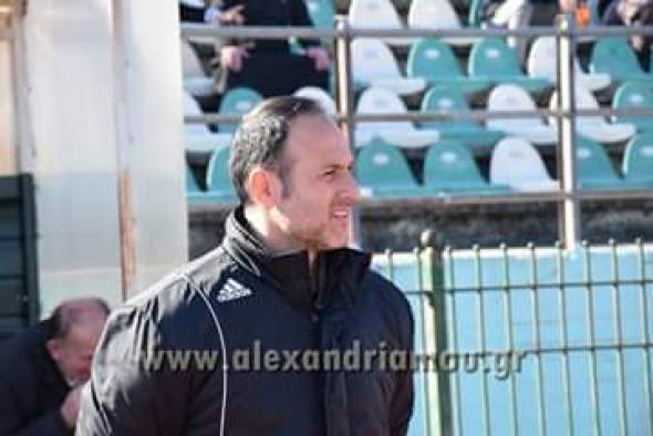 &Omicron; &pi;&rho;&omicron;&pi;&omicron;&nu;&eta;&tau;ή&sigmaf; &tau;&omega;&nu; &tau;ί&tau;&lambda;&omega;&nu; &Kappa;&upsilon;&rho;&iota;ά&kappa;&omicron;&sigmaf; &Kappa;&alpha;&rho;&alpha;&sigma;&alpha;&beta;&beta;ί&delta;&eta;&sigmaf;, &alpha;&nu;&alpha;&lambda;&alpha;&mu;&beta;ά&nu;&epsilon;&iota; &tau;&omicron; &pi;&alpha;&iota;&delta;&iota;&kappa;ό &tau;&mu;ή&mu;&alpha; &tau;&eta;&sigmaf; &Alpha;&kappa;&alpha;&delta;&eta;&mu;ί&alpha;&sigmaf; ''&Tau;&Eta;&Lambda;&Epsilon;&Mu;&Alpha;&Chi;&Omicron;&Iota;''