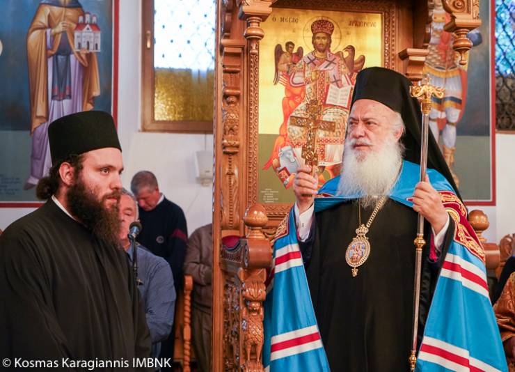 Παράκληση της Παναγίας από τον Σεβασμιώτατο στο Σέλι (ΦΩΤΟ)