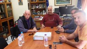&Delta;ή&mu;&omicron;&sigmaf; &Alpha;&iota;&gamma;ώ&nu;: &Sigma;&upsilon;&nu;ά&nu;&tau;&eta;&sigma;&eta; &tau;&eta;&sigmaf; &Sigma;&upsilon;&nu;&tau;&omicron;&nu;&iota;&sigma;&tau;&iota;&kappa;ή&sigmaf; &Epsilon;&pi;&iota;&tau;&rho;&omicron;&pi;ή&sigmaf; &mu;&epsilon; &tau;&omicron;&nu; &delta;ή&mu;&alpha;&rho;&chi;&omicron; &Beta;&epsilon;&lambda;&beta;&epsilon;&nu;&tau;&omicron;ύ &Mu;&alpha;&nu;ώ&lambda;&eta; &Sigma;&tau;&epsilon;&rho;&gamma;ί&omicron;&upsilon;