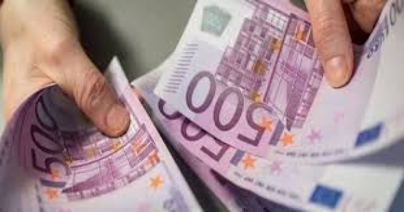 &Tau;&rho;ά&pi;&epsilon;&zeta;&alpha; &Epsilon;&lambda;&lambda;ά&delta;&omicron;&sigmaf;: Mό&nu;&omicron; &gamma;&iota;&alpha;...&alpha;&gamma;&nu;ώ&sigma;&tau;&omicron;&upsilon;&sigmaf; &tau;&omicron; &phi;&alpha;&kappa;έ&lambda;&omega;&mu;&alpha; &gamma;&iota;&alpha; &tau;&alpha; 500&epsilon;&upsilon;&rho;&alpha;