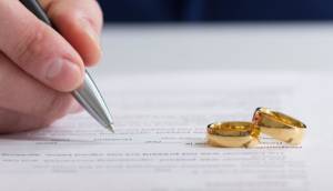 Φορολογικό διαζύγιο: Άνοιξε η πλατφόρμα της ΑΑΔΕ για την υποβολή ξεχωριστών δηλώσεων συζύγων – 19 ερωτήσεις και απαντήσεις