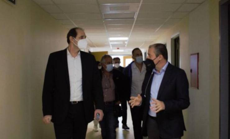 Τα νοσοκομεία Βέροιας και Νάουσας καθώς και το ΙΚΑ Βέροιας επισκέφθηκε ο Απόστολος Βεσυρόπουλος
