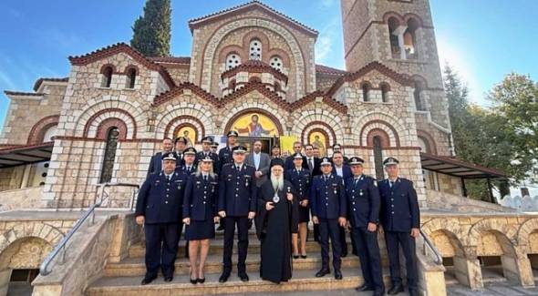 &Delta;&omicron;&xi;&omicron;&lambda;&omicron;&gamma;ί&alpha; &gamma;&iota;&alpha; &tau;&omicron;&nu; &pi;&rho;&omicron;&sigma;&tau;ά&tau;&eta; &tau;&eta;&sigmaf; &Epsilon;&lambda;&lambda;&eta;&nu;&iota;&kappa;ή&sigmaf; &Alpha;&sigma;&tau;&upsilon;&nu;&omicron;&mu;ί&alpha;&sigmaf; Ά&gamma;&iota;&omicron; &Alpha;&rho;&tau;έ&mu;&iota;&omicron; &sigma;&tau;&eta; &Beta;έ&rho;&omicron;&iota;&alpha;