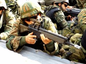 Στρατός Ξηράς: 10.000 νεοσύλλεκτοι το Νοέμβριο - Πώς θα διαχειριστούν οι Ενοπλες Δυνάμεις την πολυπληθέστερη ΕΣΣΟ της χρονιάς