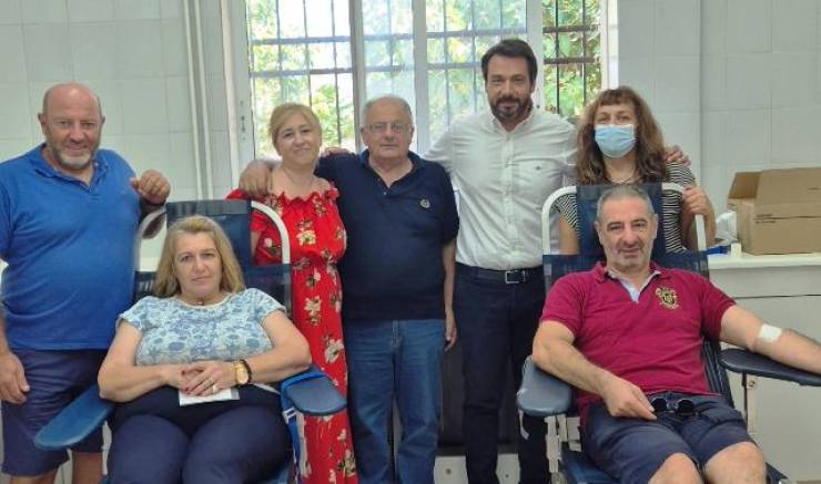 Ο Τάσος Μπαρτζώκας στην Aιμοδοσία του Συλλόγου Εθελοντών Αιμοδοτών Μελίκης