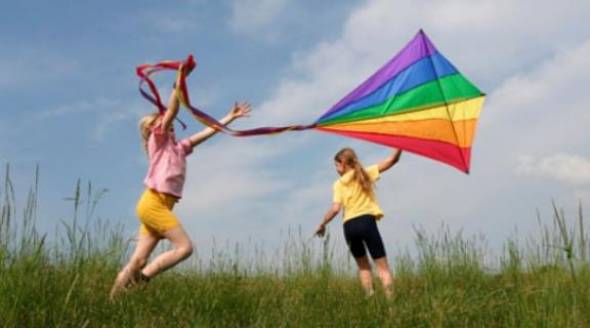 &Kappa;&alpha;&iota;&rho;ό&sigmaf;: &Zeta;έ&sigma;&tau;&eta; &kappa;&alpha;&iota; &nu;ό&tau;&iota;&omicron;&iota; ά&nu;&epsilon;&mu;&omicron;&iota; &tau;&eta;&nu; &Kappa;&alpha;&theta;&alpha;&rho;ά &Delta;&epsilon;&upsilon;&tau;έ&rho;&alpha; - &Pi;&omicron;ύ &theta;&alpha; &pi;&epsilon;&tau;ά&xi;&epsilon;&tau;&epsilon; &kappa;&alpha;&lambda;ύ&tau;&epsilon;&rho;&alpha; &tau;&omicron;&nu; &chi;&alpha;&rho;&tau;&alpha;&epsilon;&tau;ό