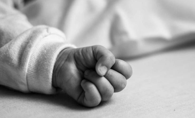 &Eta;&mu;&alpha;&theta;ί&alpha;: &Omicron;&mu;ό&phi;&omega;&nu;&alpha; &alpha;&theta;ώ&alpha; 34&chi;&rho;&omicron;&nu;&eta; &gamma;&iota;&alpha; &tau;&omicron;&nu; &theta;ά&nu;&alpha;&tau;&omicron; &tau;&omicron;&upsilon; &epsilon;&pi;&tau;ά &mu;&eta;&nu;ώ&nu; &pi;&alpha;&iota;&delta;&iota;&omicron;ύ &tau;&eta;&sigmaf; &mu;&epsilon;&tau;ά &alpha;&pi;ό &pi;&tau;ώ&sigma;&eta;