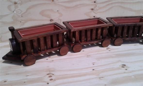 &Delta;&iota;&alpha;&kappa;&omicron;&sigma;&mu;&eta;&tau;&iota;&kappa;ά έ&pi;&iota;&pi;&lambda;&alpha; &kappa;ή&pi;&omicron;&upsilon;: &Omicron;&mu;&omicron;&rho;&phi;&iota;ά &sigma;&epsilon; ό&lambda;&omicron; &tau;&eta;&sigmaf; &tau;&omicron; &mu;&epsilon;&gamma;&alpha;&lambda;&epsilon;ί&omicron; (&phi;ώ&tau;&omicron;)