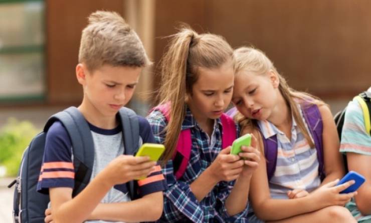 Τέλος τα social media για παιδιά ηλικίας μέχρι 15 χρόνων από Οκτώβριο