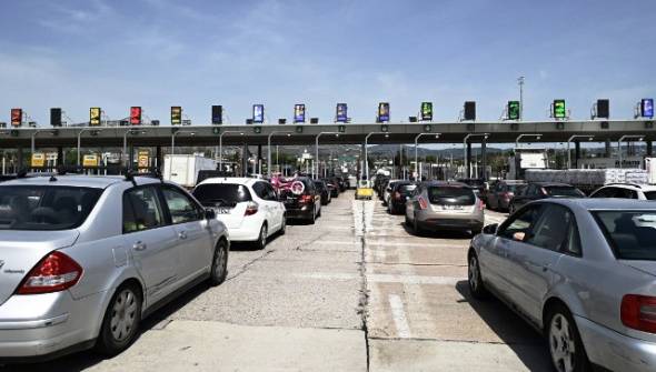 Έκτακτα μέτρα της Τροχαίας για την έξοδο των εκδρομέων του Δεκαπενταύγουστου