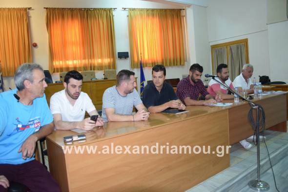 &Sigma;&upsilon;&zeta;ή&tau;&eta;&sigma;&alpha;&nu; &gamma;&iota;&alpha; &tau;&omicron; &Sigma;&upsilon;&lambda;&lambda;&alpha;&lambda;&eta;&tau;ή&rho;&iota;&omicron; &tau;&eta;&sigmaf; &Mu;&alpha;&kappa;&epsilon;&delta;&omicron;&nu;ί&alpha;&sigmaf; &sigma;&tau;&eta;&nu; &Alpha;&lambda;&epsilon;&xi;ά&nu;&delta;&rho;&epsilon;&iota;&alpha; &alpha;&lambda;&lambda;ά &eta; &sigma;&upsilon;&mu;&mu;&epsilon;&tau;&omicron;&chi;ή ή&tau;&alpha;&nu; &mu;&iota;&kappa;&rho;ή (&phi;ώ&tau;&omicron;-&beta;ί&nu;&tau;&epsilon;&omicron;)