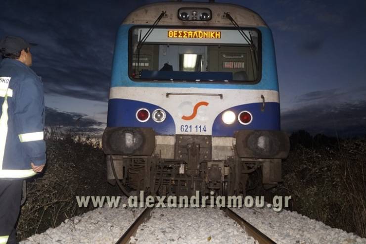 Προσέκρουσε σε βράχια τρένο από Φλώρινα για Θεσσαλονίκη