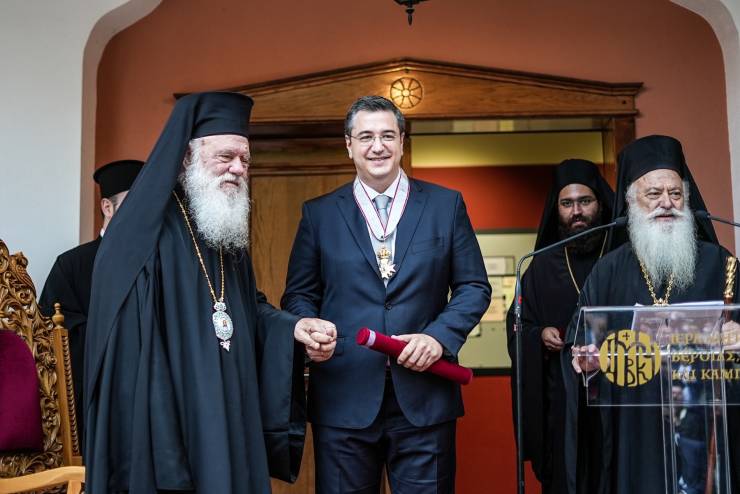 Α. Τζιτζικώστας: «Παρακαταθήκη στην Ιερά Μονή Παναγίας Δοβρά στη Βέροια τρία έργα της Περιφέρειας Κεντρικής Μακεδονίας»