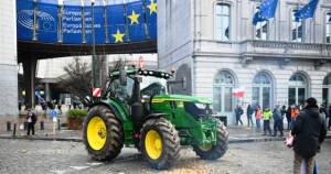 &Alpha;&gamma;&rho;ό&tau;&epsilon;&sigmaf; &sigma;&epsilon; &sigma;&upsilon;&nu;&alpha;&gamma;&epsilon;&rho;&mu;ό: &Tau;&iota; &epsilon;ί&nu;&alpha;&iota; &eta; Mercosur, &tau;&iota; &pi;&rho;&omicron;&beta;&lambda;έ&pi;&epsilon;&iota; &eta; &sigma;&upsilon;&mu;&phi;&omega;&nu;ί&alpha; &mu;&epsilon; &tau;&eta;&nu; &Epsilon;&Epsilon; &kappa;&alpha;&iota; &gamma;&iota;&alpha;&tau;ί &pi;&rho;&omicron;&kappa;&alpha;&lambda;&epsilon;ί &alpha;&nu;&tau;&iota;&delta;&rho;ά&sigma;&epsilon;&iota;&sigmaf;