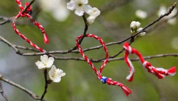 &laquo;&Mu;ά&rho;&tau;&eta;&sigmaf;&raquo;: &Gamma;&iota;&alpha;&tau;ί &phi;&omicron;&rho;ά&mu;&epsilon; &gamma;&iota;&alpha; έ&nu;&alpha;&nu; &mu;ή&nu;&alpha; &tau;&omicron; ά&sigma;&pi;&rho;&omicron;-&kappa;ό&kappa;&kappa;&iota;&nu;&omicron; &beta;&rho;&alpha;&chi;&iota;&omicron;&lambda;ά&kappa;&iota;