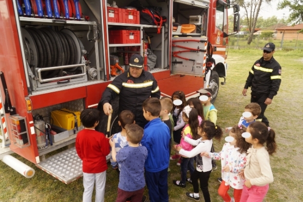 &Epsilon;&nu;&eta;&mu;έ&rho;&omega;&sigma;&eta; &alpha;&pi;ό &tau;&eta;&nu; &Pi;.&Upsilon;. &Alpha;&lambda;&epsilon;&xi;ά&nu;&delta;&rho;&epsilon;&iota;&alpha;&sigmaf; &sigma;&tau;&omicron; &Nu;&eta;&pi;&iota;&alpha;&gamma;&omega;&gamma;&epsilon;ί&omicron; &Kappa;&alpha;&psi;ό&chi;&omega;&rho;&alpha;&sigmaf; &gamma;&iota;&alpha; &theta;έ&mu;&alpha;&tau;&alpha; &pi;&rho;ό&lambda;&eta;&psi;&eta;&sigmaf; &kappa;&alpha;&iota; &kappa;&alpha;&tau;&alpha;&sigma;&tau;&omicron;&lambda;ή&sigmaf; &phi;&omega;&tau;&iota;ά&sigmaf;