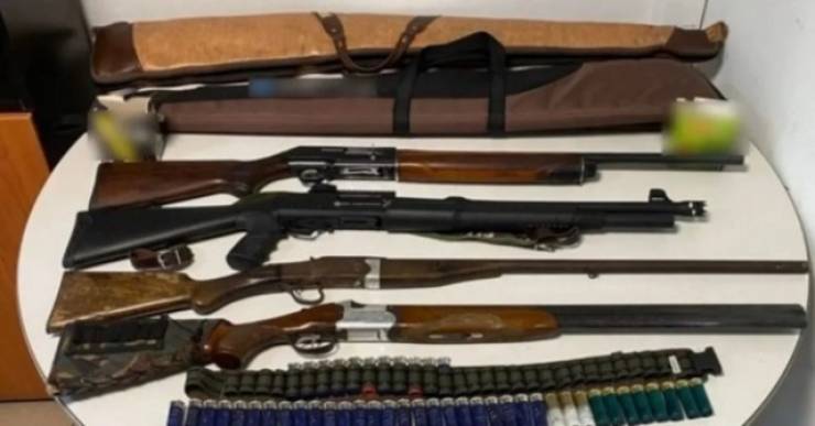 Ημαθία: Δύο συλλήψεις σε οικισμό για παράβαση της νομοθεσίας περί όπλων