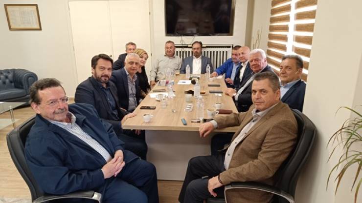 Σύσκεψη με θέμα την επανεμφάνιση της παραμόρφωσης πυρηνόκαρπων με πρωτοβουλία του Αντιπεριφερειάρχη Ημαθίας