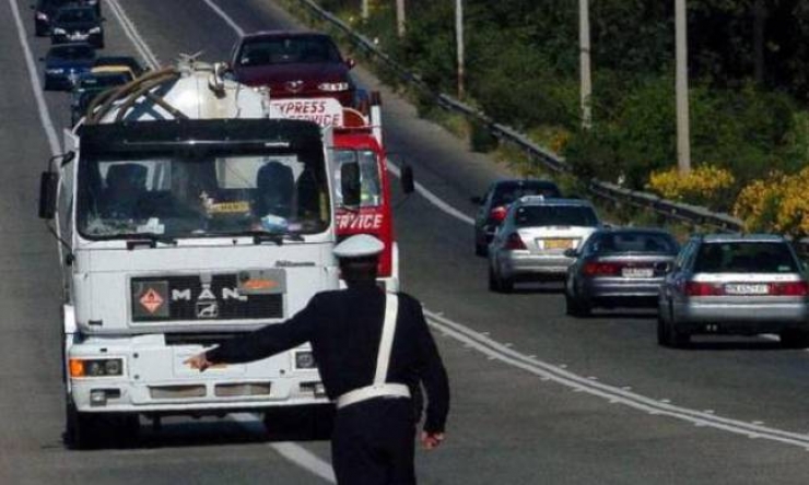 Απαγορεύεται η κυκλοφορία φορτηγών ωφέλιμου φορτίου άνω του 1,5 τόνου κατά το τριήμερο της Καθαράς Δευτέρας