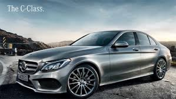 Ανακαλούνται 6.694 οχήματα Mercedes C class και GLK για προληπτικό έλεγχο στον εγκέφαλο.