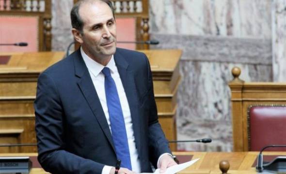 Με κοινή πρωτοβουλία Βεσυρόπουλου – Βορίδη δίνεται λύση στο πρόβλημα των μη επιλέξιμων προς οινοποίηση σταφυλιών