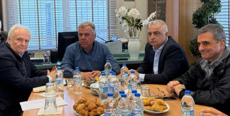 &Omicron; &Pi;&rho;&omega;&tau;&omicron;&gamma;&epsilon;&nu;ή&sigmaf; &tau;&omicron;&mu;έ&alpha;&sigmaf; &tau;&eta;&sigmaf; &Eta;&mu;&alpha;&theta;ί&alpha;&sigmaf; &sigma;&tau;&omicron; &epsilon;&pi;ί&kappa;&epsilon;&nu;&tau;&rho;&omicron;: &Epsilon;&pi;ί&sigma;&kappa;&epsilon;&psi;&eta; &tau;&omega;&nu; &Upsilon;&phi;&upsilon;&pi;&omicron;&upsilon;&rho;&gamma;ώ&nu; &Lambda;ά&zeta;&alpha;&rho;&omicron;&upsilon; &Tau;&sigma;&alpha;&beta;&delta;&alpha;&rho;ί&delta;&eta; &kappa;&alpha;&iota; &Gamma;&iota;ά&nu;&nu;&eta; &Alpha;&nu;&delta;&rho;&iota;&alpha;&nu;&omicron;ύ &sigma;&epsilon; &pi;&alpha;&rho;&alpha;&gamma;&omega;&gamma;&iota;&kappa;έ&sigmaf; &mu;&omicron;&nu;ά&delta;&epsilon;&sigmaf; &tau;&eta;&sigmaf; &Nu;ά&omicron;&upsilon;&sigma;&alpha;&sigmaf;