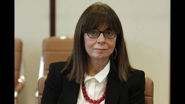 &Sigma;&alpha;&kappa;&epsilon;&lambda;&lambda;&alpha;&rho;&omicron;&pi;&omicron;ύ&lambda;&omicron;&upsilon; &gamma;&iota;&alpha; &Pi;&tau;&Delta;: &laquo;&Nu;&alpha;&iota;&raquo; &kappa;&alpha;&iota; &alpha;&pi;ό &tau;&omicron;&nu; &Sigma;&Upsilon;&Rho;&Iota;&Zeta;&Alpha;