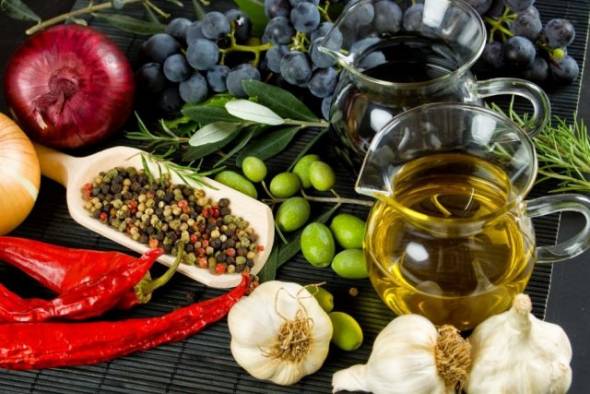 &Eta; &Pi;&upsilon;&theta;&alpha;&gamma;ό&rho;&epsilon;&iota;&alpha; &delta;&iota;&alpha;&tau;&rho;&omicron;&phi;ή &epsilon;&xi;&alpha;&phi;&alpha;&nu;ί&zeta;&epsilon;&iota; &tau;&omicron; 95% &tau;&omega;&nu; &alpha;&sigma;&theta;&epsilon;&nu;&epsilon;&iota;ώ&nu;