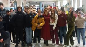 &Eta; &epsilon;&kappa;&pi;&alpha;&iota;&delta;&epsilon;&upsilon;&tau;&iota;&kappa;ή &kappa;&omicron;&iota;&nu;ό&tau;&eta;&tau;&alpha; &tau;&omicron;&upsilon; &Gamma;&upsilon;&mu;&nu;&alpha;&sigma;ί&omicron;&upsilon; &Tau;&rho;&iota;&kappa;ά&lambda;&omega;&nu; &epsilon;&upsilon;&chi;&alpha;&rho;&iota;&sigma;&tau;&epsilon;ί &tau;&alpha; &Sigma;&omicron;ύ&pi;&epsilon;&rho; &Mu;ά&rho;&kappa;&epsilon;&tau; &uml;&Sigma;&kappa;&lambda;&alpha;&beta;&epsilon;&nu;ί&tau;&eta;&sigmaf;&uml;